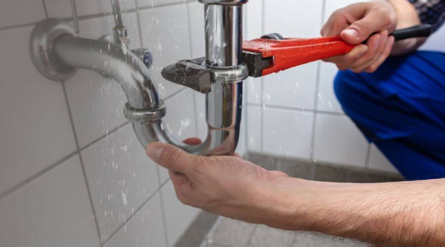 Local tankless water heater installation in Hutsonville, IL